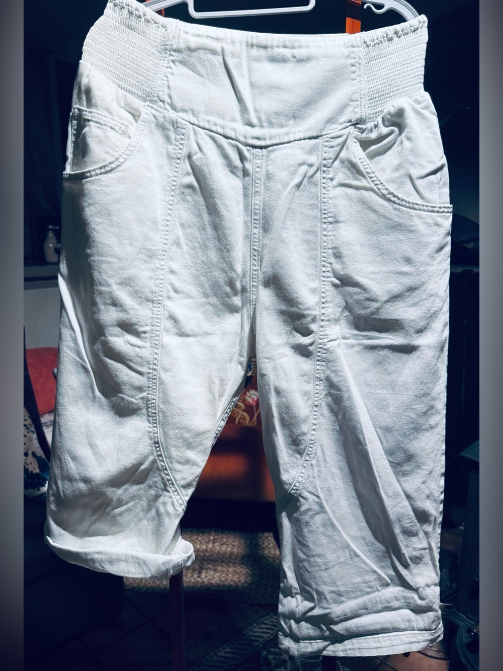 We The Free White Elastic Waist Cropped Pants